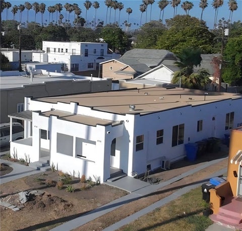 Photo of 4706 8th Avenue, Los Angeles, CA 90043 (MLS # DW26137792)
