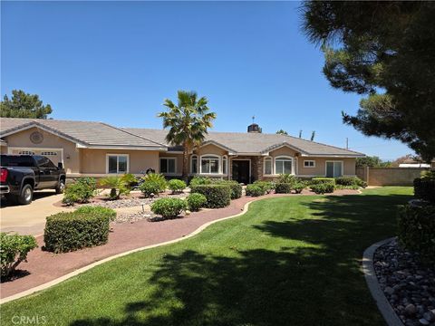 Photo of 42036 Desert Sage Ave Ave, Lancaster, CA 93536 (MLS # SR25189119)