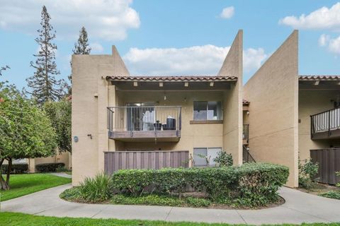 Photo of 247 N Capitol Avenue #245, San Jose, CA 95127 (MLS # ML82033159)