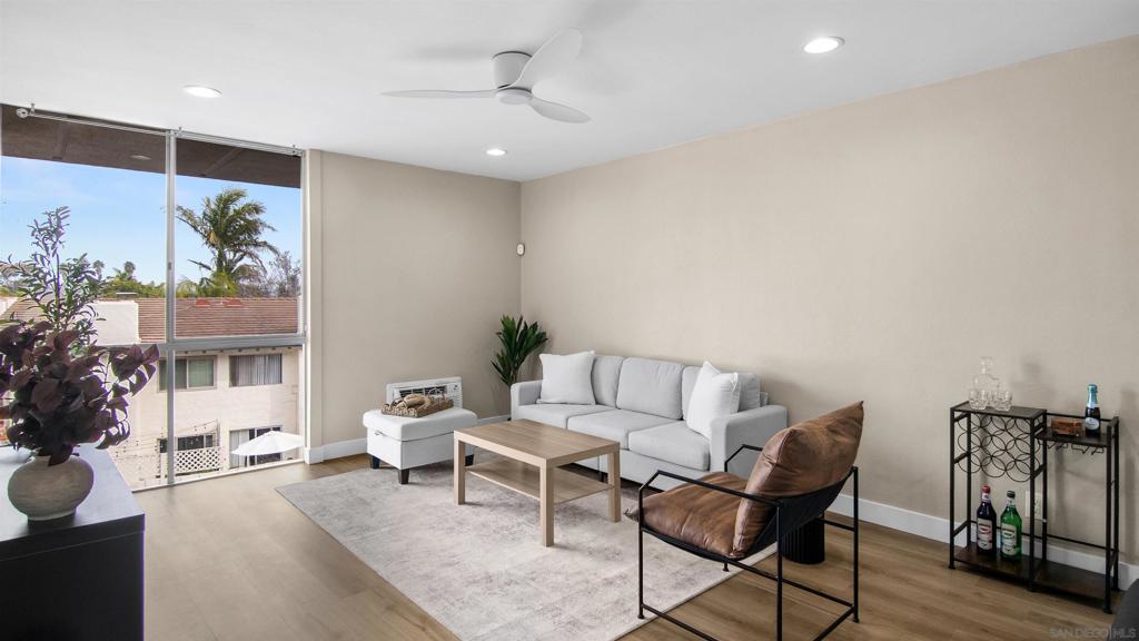 3050 Rue D'Orleans 358