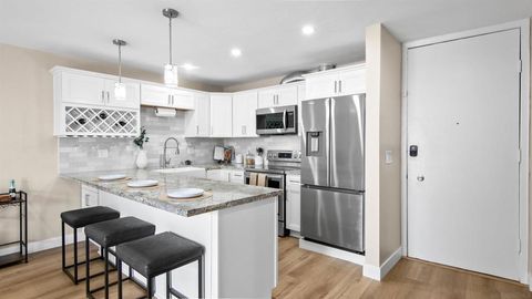 Photo of 3050 Rue D'Orleans #358, San Diego, CA 92110 (MLS # 260001748SD)