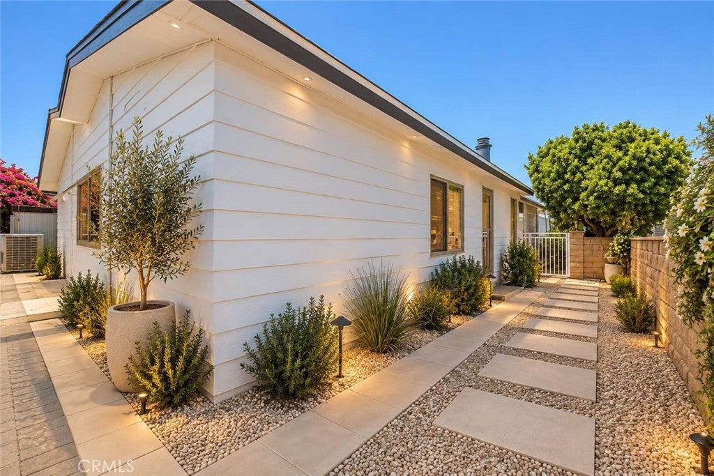 73951 Oak Springs