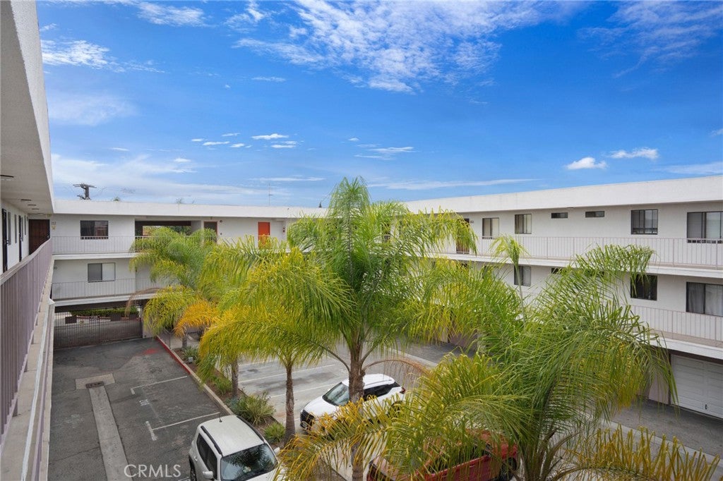1225 W 166th