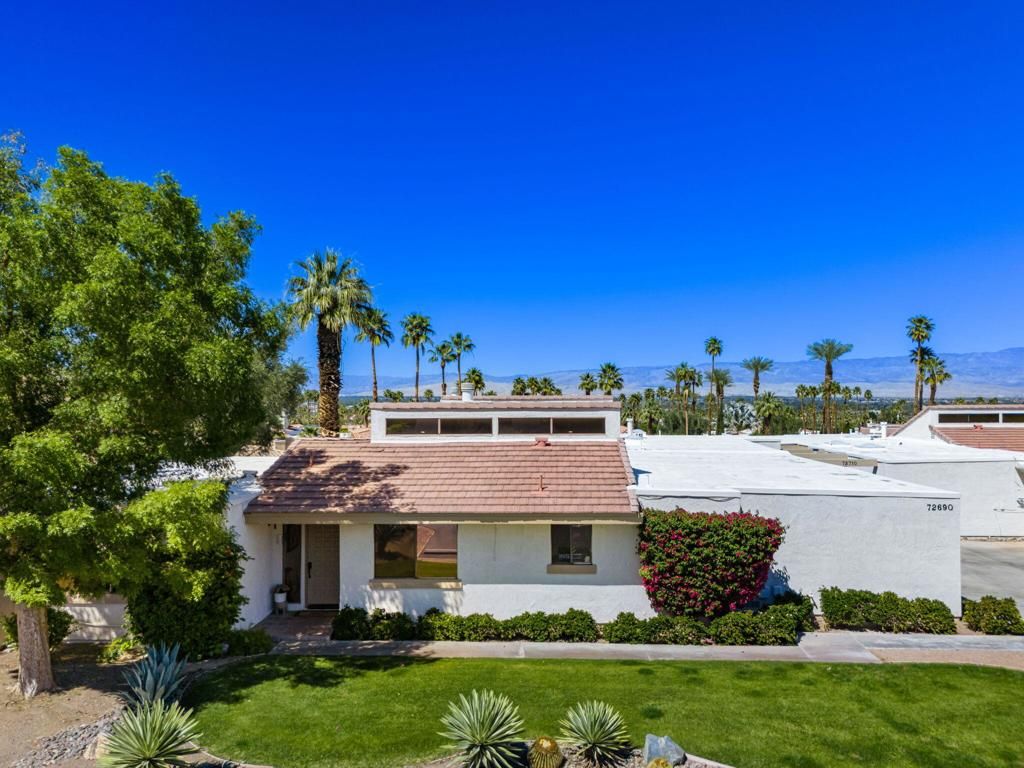 Photo of 72690 Yucca Court, Palm Desert, CA 92260 (MLS # 219138176DA)