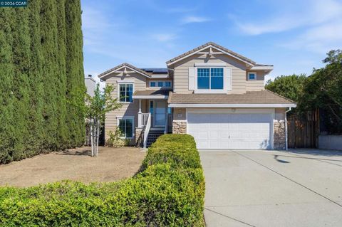 Photo of 5081 Mesa Ridge Dr, Antioch, CA 94531 (MLS # 41127897)