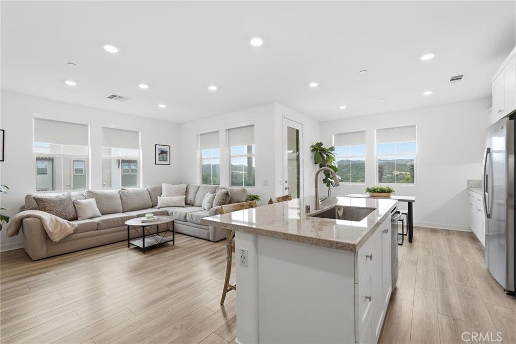 Photo of 1000 Lasso Way #301, Rancho Mission Viejo, CA 92694 (MLS # OC26099864)