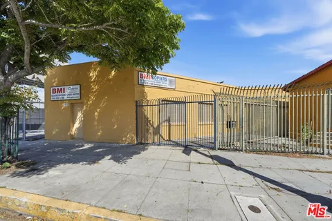 MLS: 26821671