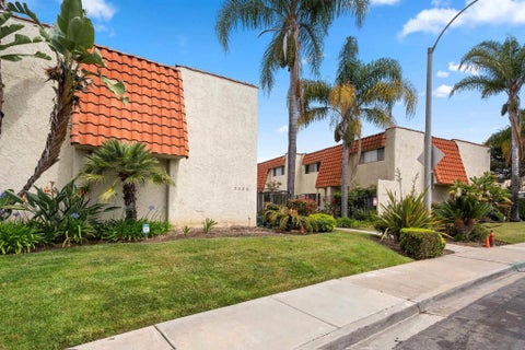 Photo of 5580 Lake Park Way WAY #28, La Mesa, CA 91942 (MLS # 260018204SD)