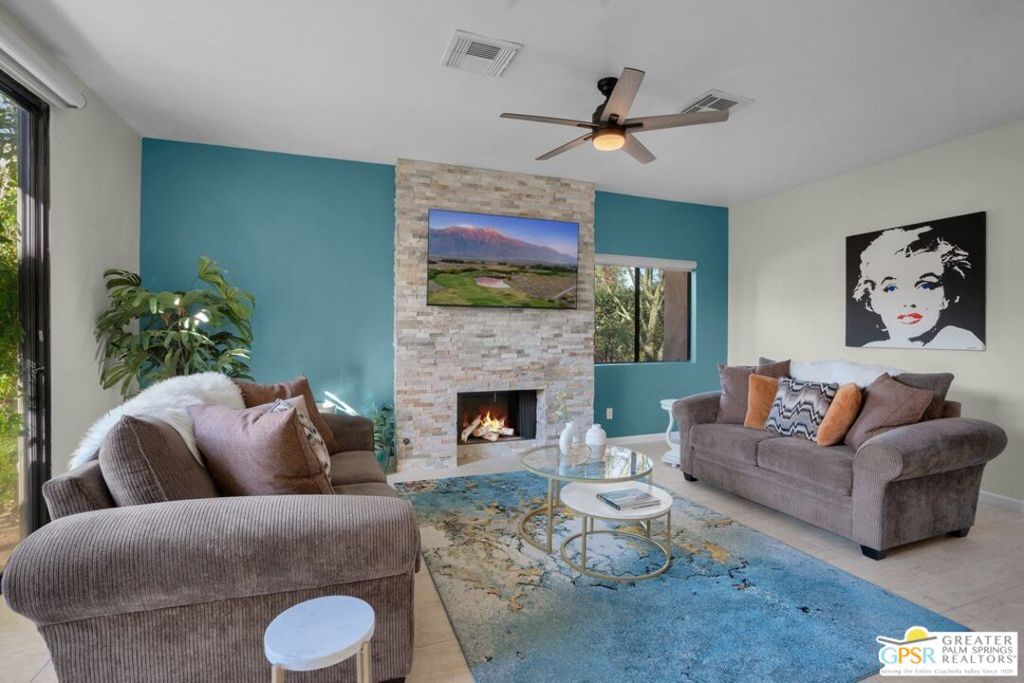 4760 N Winners Circle E