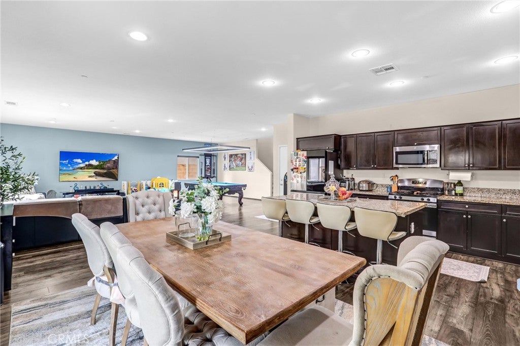 16765 Buttonwood