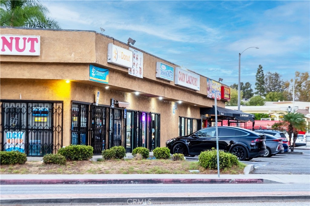 3401 Pacific