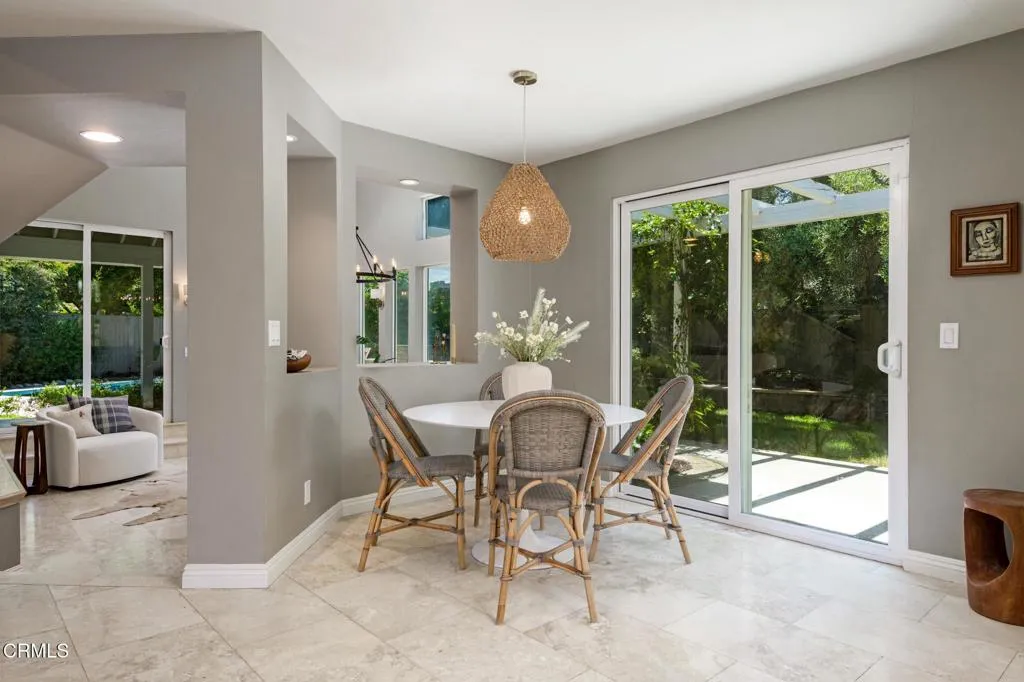 Ojai, California 93023, United States, 4 Bedrooms Bedrooms, ,3 BathroomsBathrooms,Residential,Active,154626