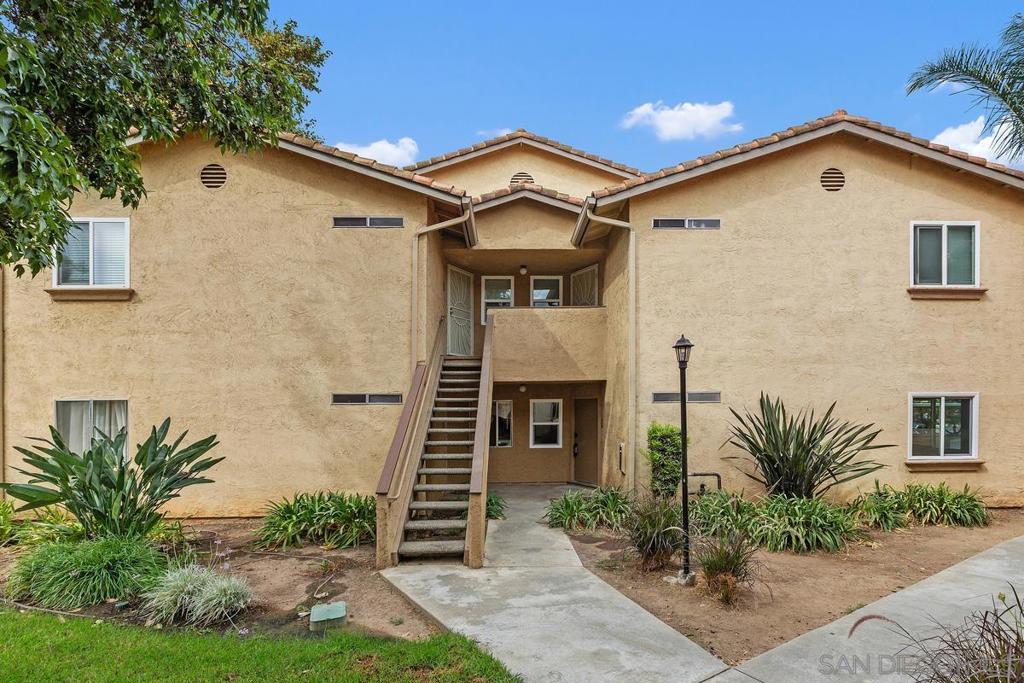 222 Woodland Parkway PKWY