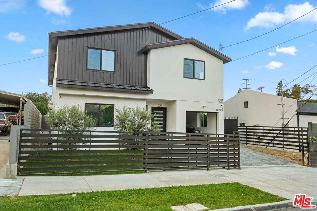 1029 Lord Street
