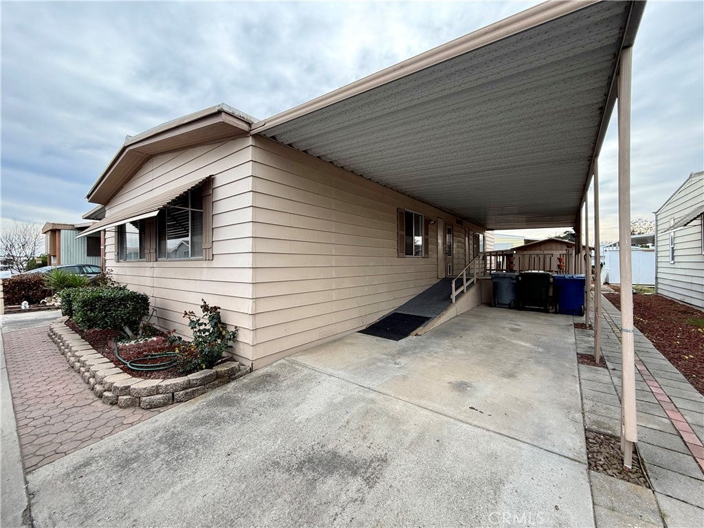 2240 Golden Oak Lane 47