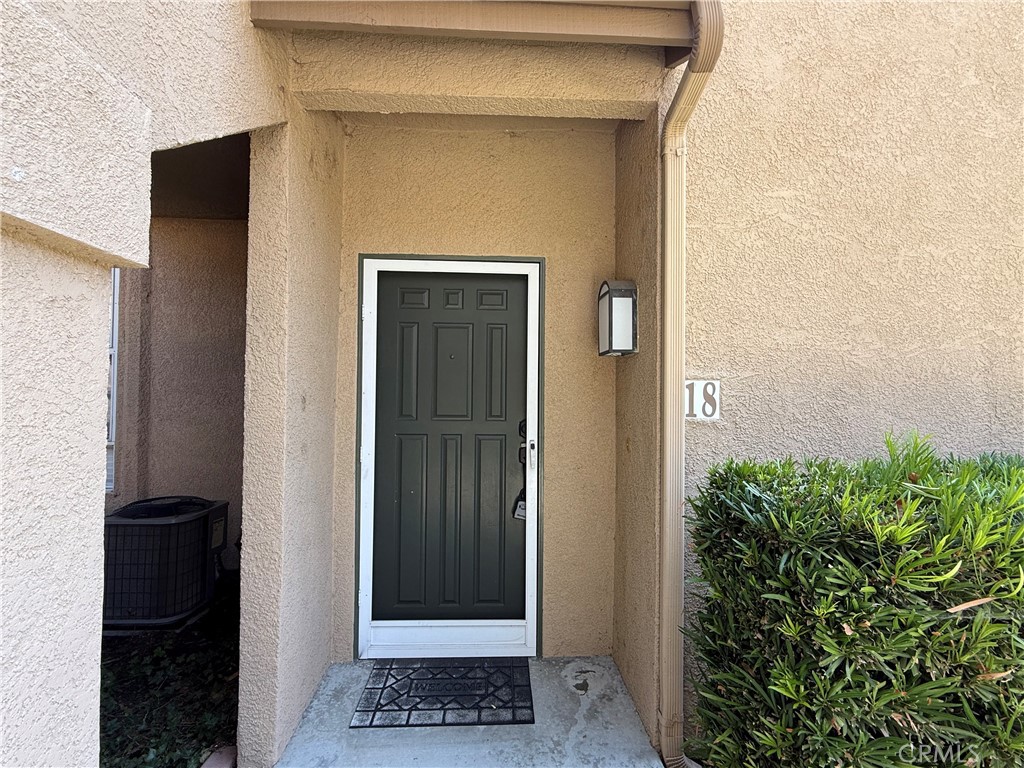 This charming 2 bedroom, 2 bath home is located in one of South Orange County’s most desirable neighborhoods. Featuring brand new carpet and fresh paint throughout, the home is move-in ready with a bright and open concept floor plan. The spacious kitchen offers ample counter space, perfect for cooking and entertaining, while seamlessly flowing into the dining and living areas. An attached one-car garage provides convenience and direct access, while ample guest parking makes it easy to host friends and family. With its central location near top schools, shopping, dining, and just minutes from the coast, this home is an ideal blend of comfort and lifestyle.