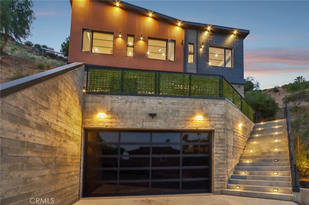 8504 Outland View Drive