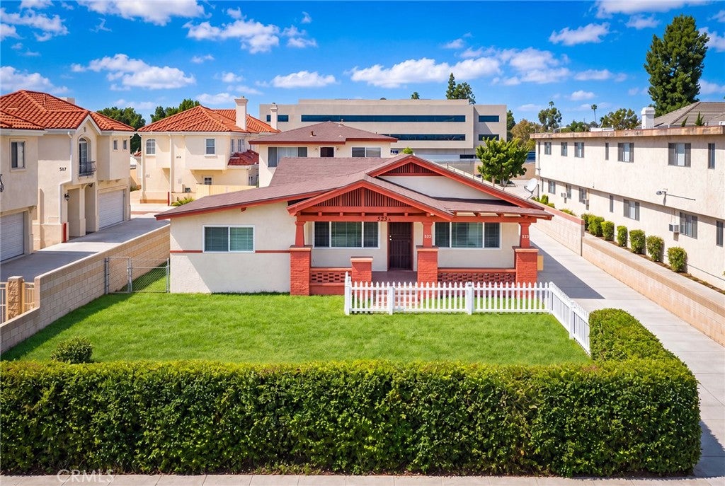 523 N Lincoln
