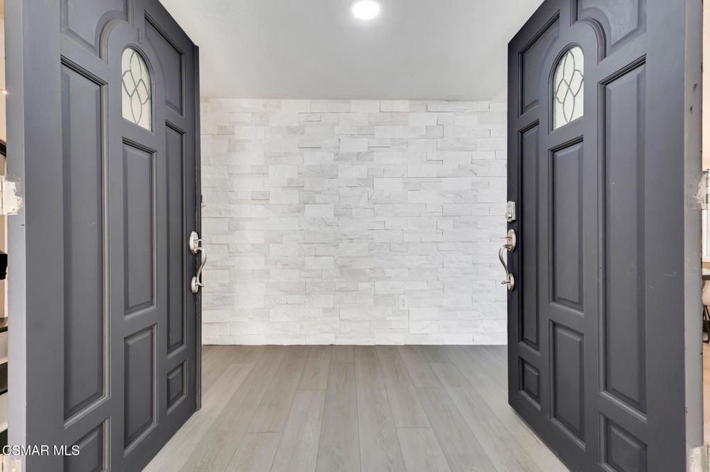 Photo of 790 Spring Wood Street, Thousand Oaks, CA 91320 (MLS # 226000465)