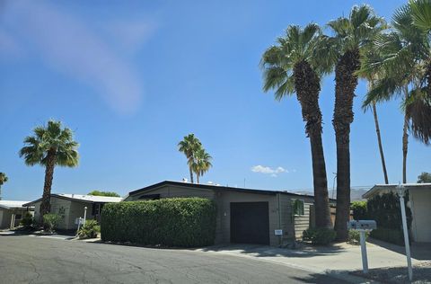 163 Vista De Oeste Palm Springs CA 92264