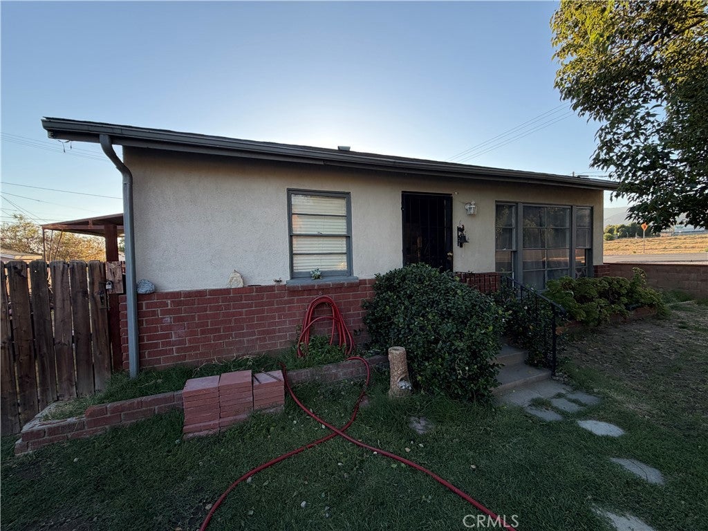 6914 Center