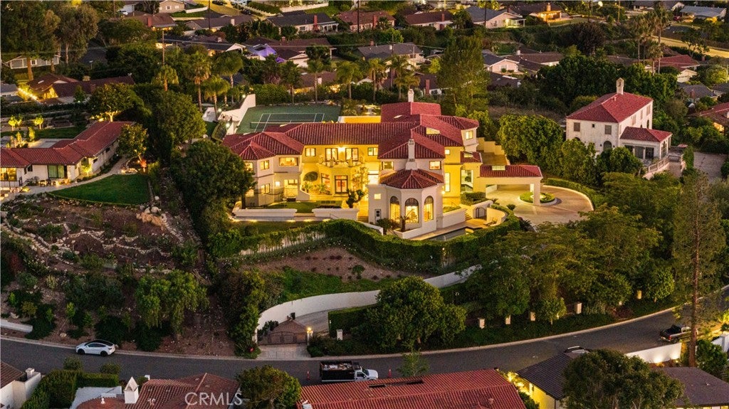 2228 Via Cerritos