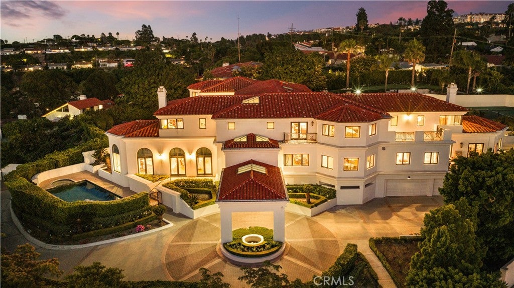 2228 Via Cerritos
