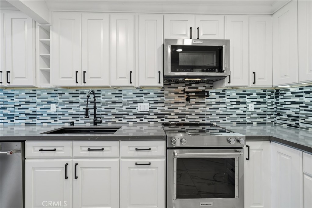 Vista Valencia (VVAL) - Residential