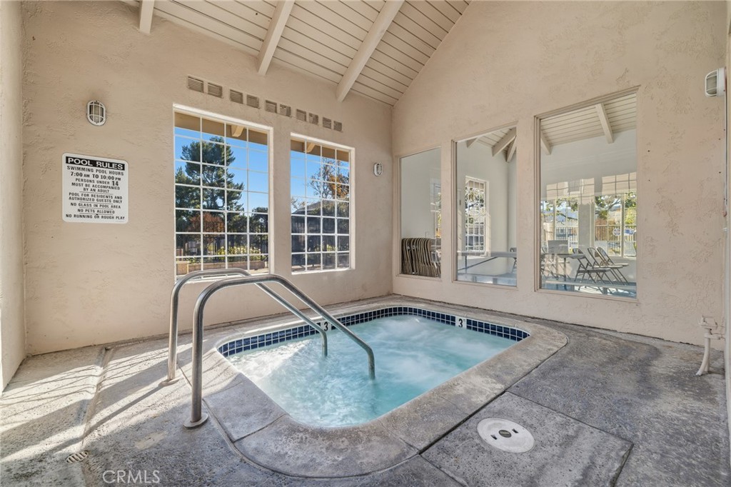 Vista Valencia (VVAL) - Residential