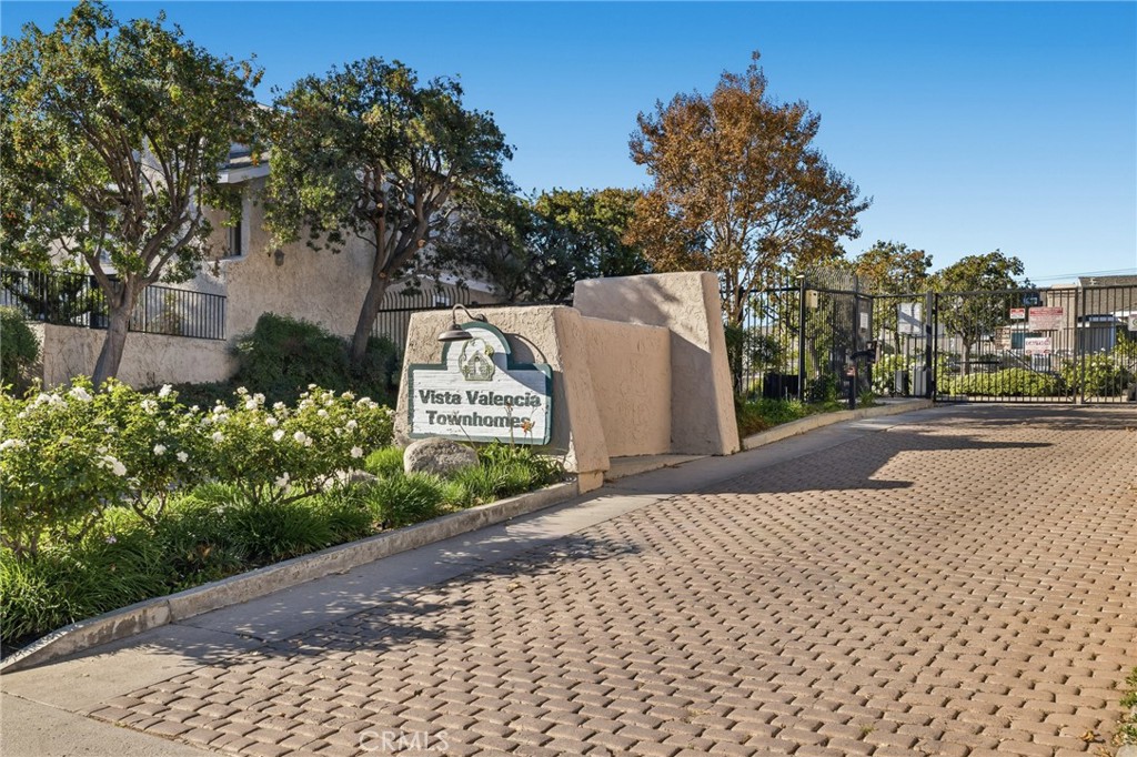 Vista Valencia (VVAL) - Residential