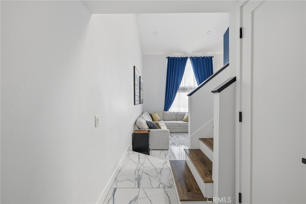 Vista Valencia (VVAL) - Residential