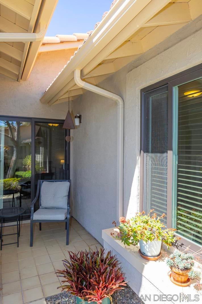 17959 Avenida Alozdra