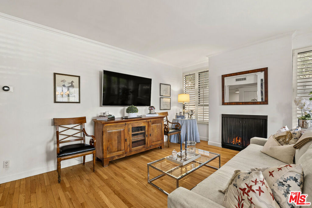 12115 San Vicente Boulevard 111