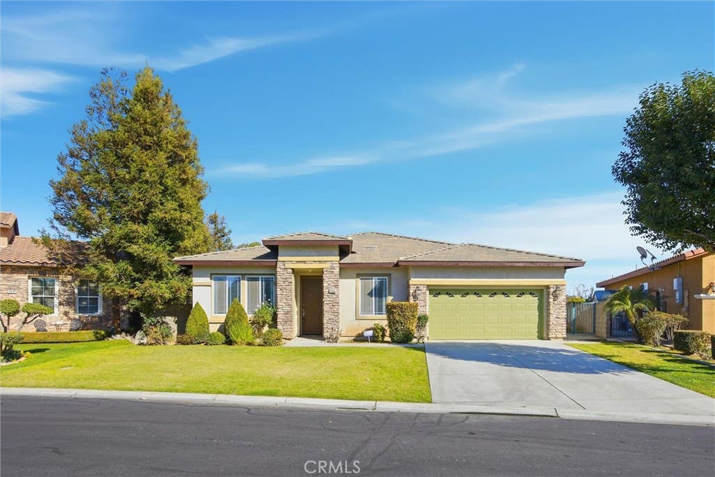 Photo of 5406 Pelican Hill Drive, Bakersfield, CA 93312 (MLS # PI26130660)