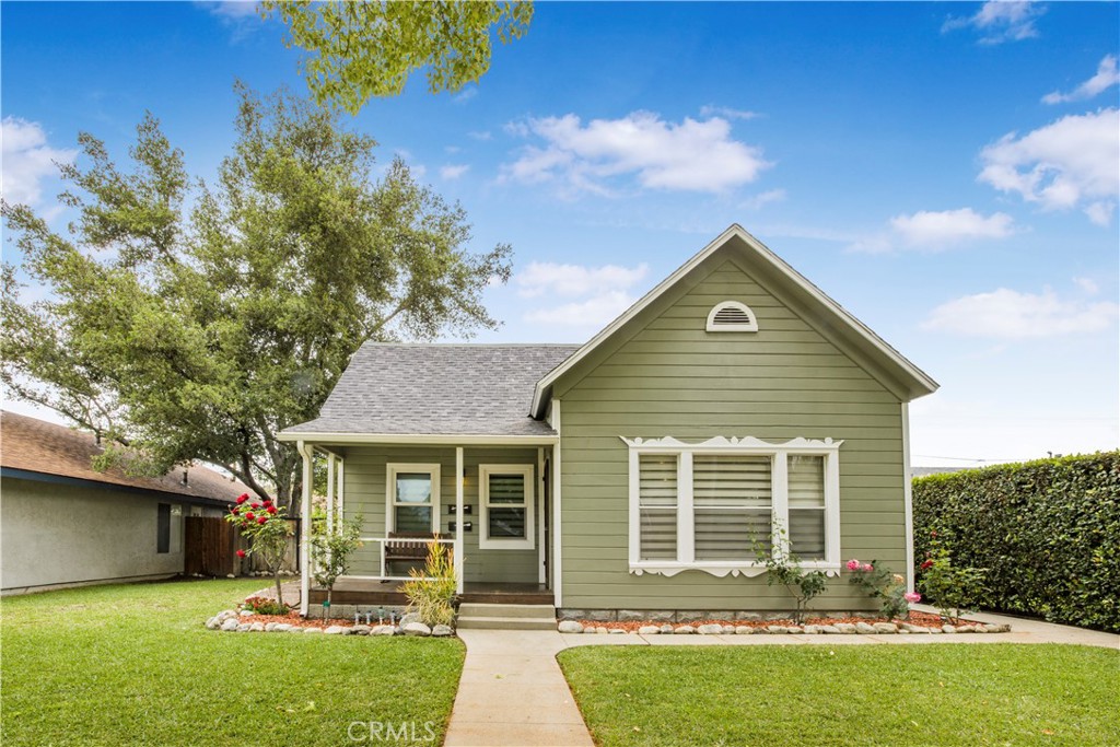 2325 Bonita Avenue
