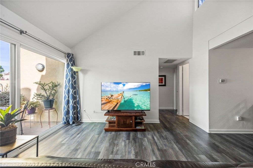 Photo of 25712 Le Parc #20, Lake Forest, CA 92630 (MLS # OC26052644)