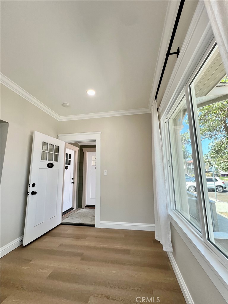 Alamitos Beach (AB) - Residential Lease