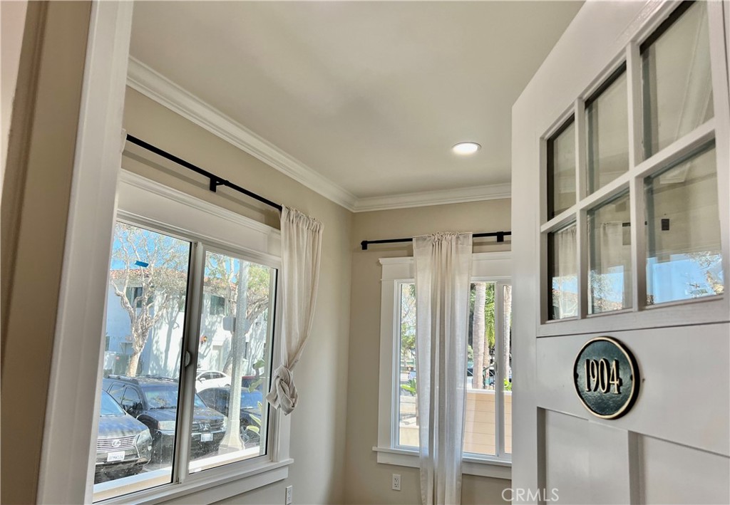Alamitos Beach (AB) - Residential Lease