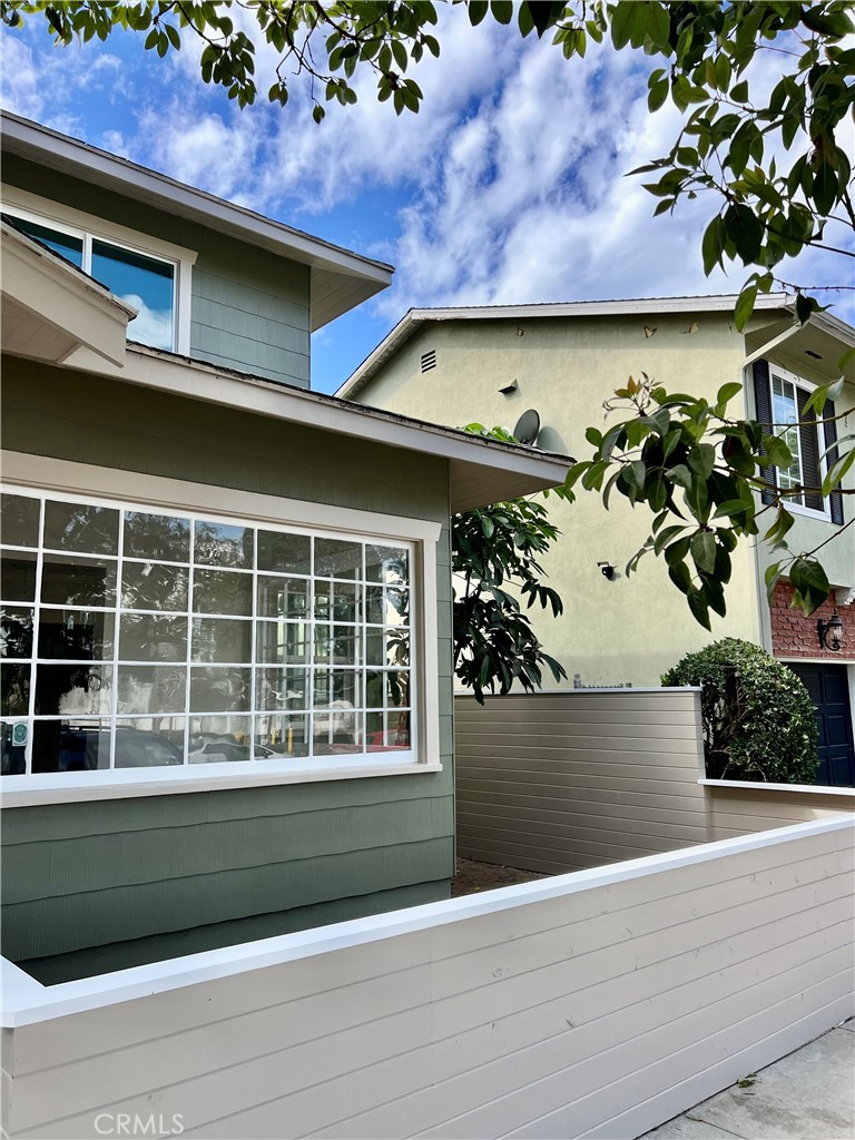 Alamitos Beach (AB) - Residential Lease