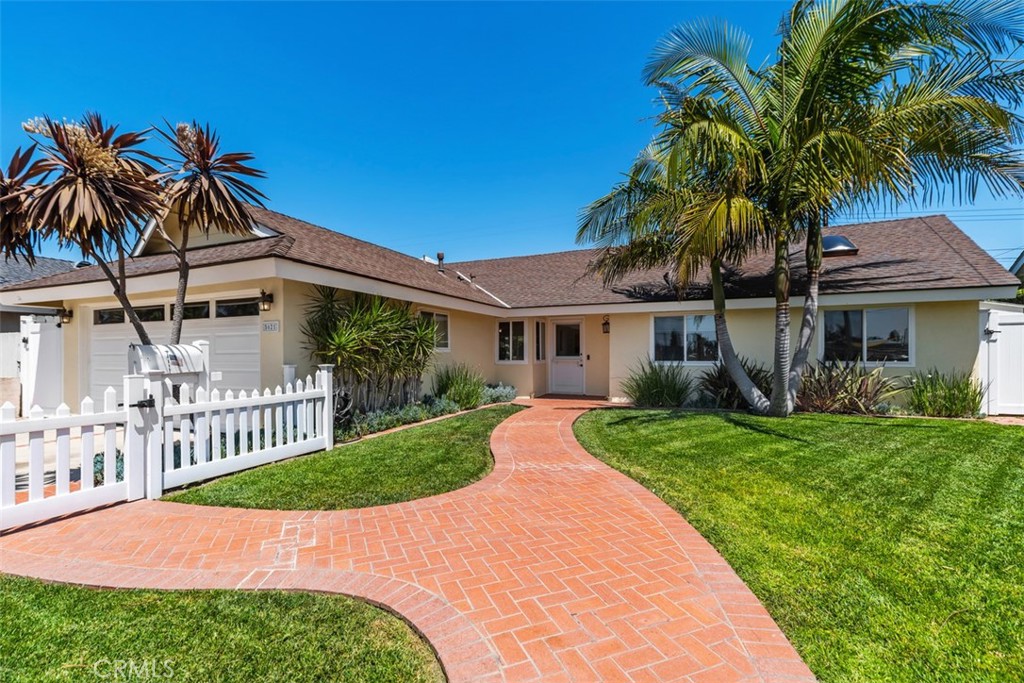 5621 Clark