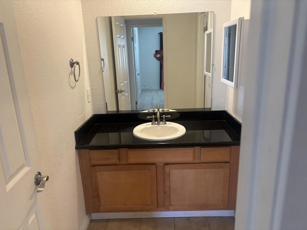 78650 Avenue 42 811