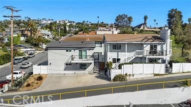 102 E Avenida San Gabriel