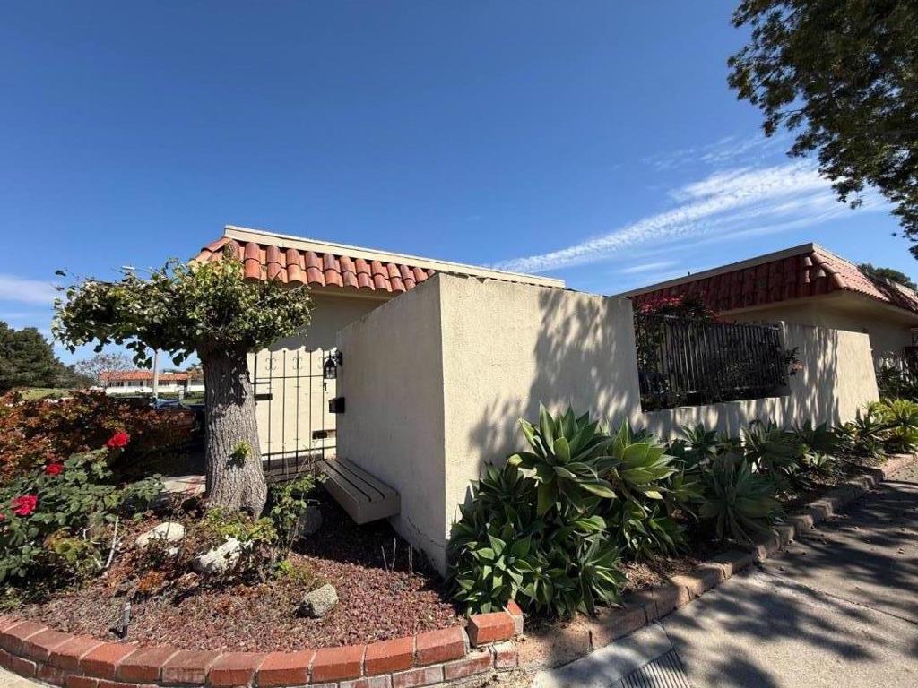 2 Mayapple Way, Irvine CA 92612