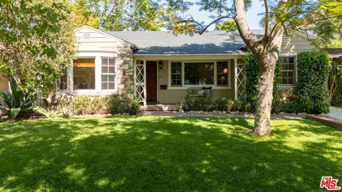 Photo of 4132 Rhodes Avenue, Studio City, CA 91604 (MLS # 26831921)