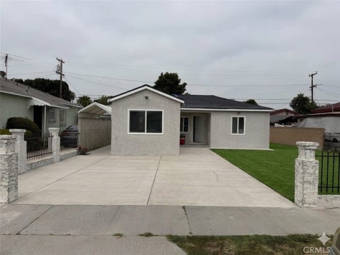 Photo of 16213 S Thorson AVE, Compton, CA 90221 (MLS # CV26122788)