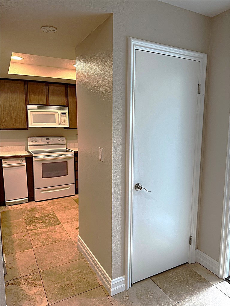 Canyon Rim Villas - Residential Lease