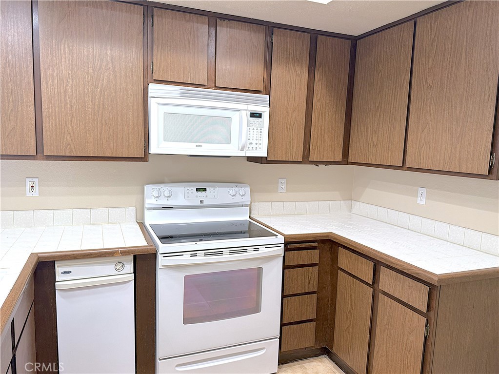Canyon Rim Villas - Residential Lease