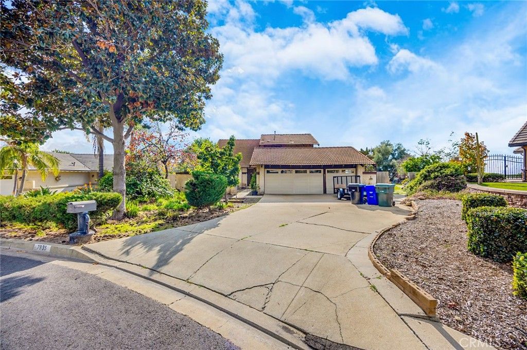 Photo of 7935 Gardenia Ave, Rancho Cucamonga, CA 91701 (MLS # CV26017669)