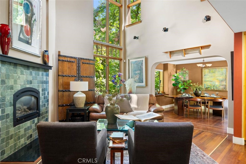 1253 Woodland Avenue