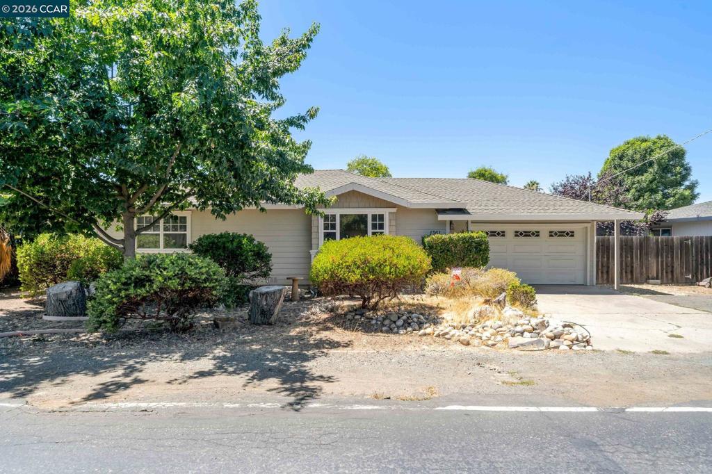 1361 La Vista Ave AVE